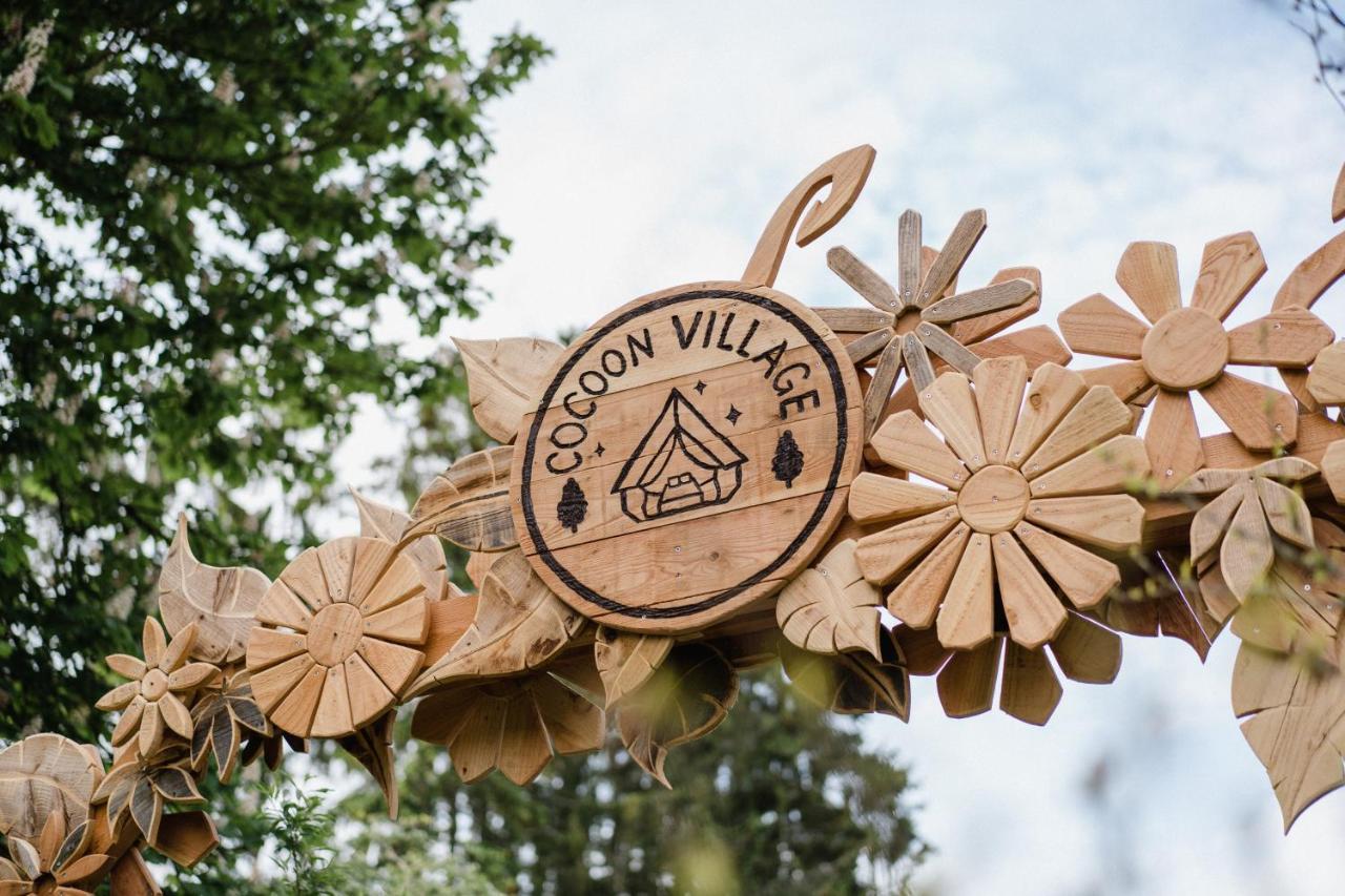 Cocoon Village - Glamping - Domaine Des Grottes De Han روشفورت المظهر الخارجي الصورة